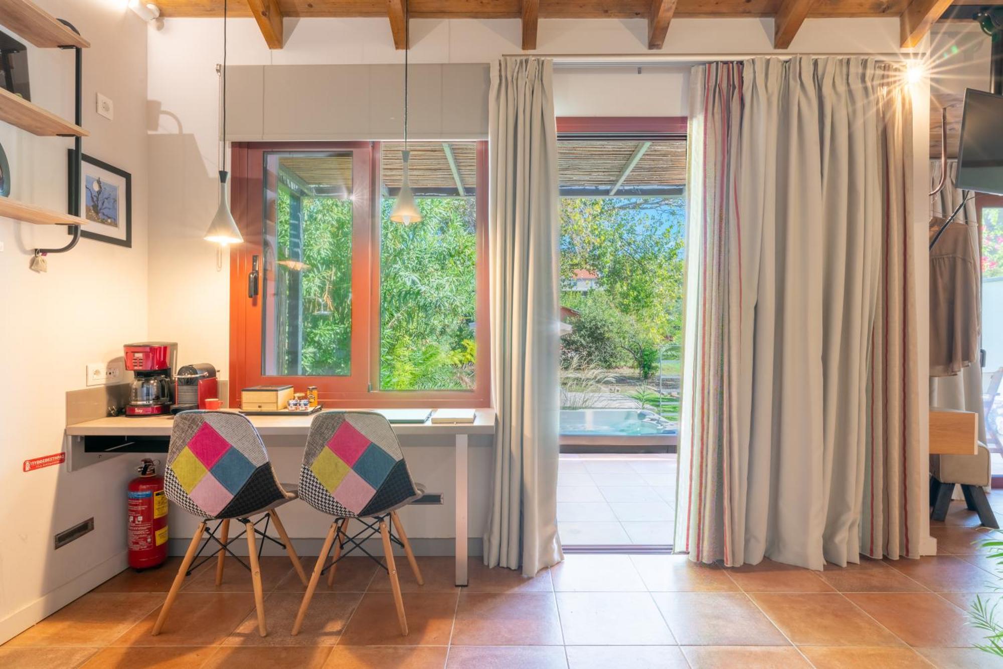 Klaritz Luxury Suites Lászi Kültér fotó