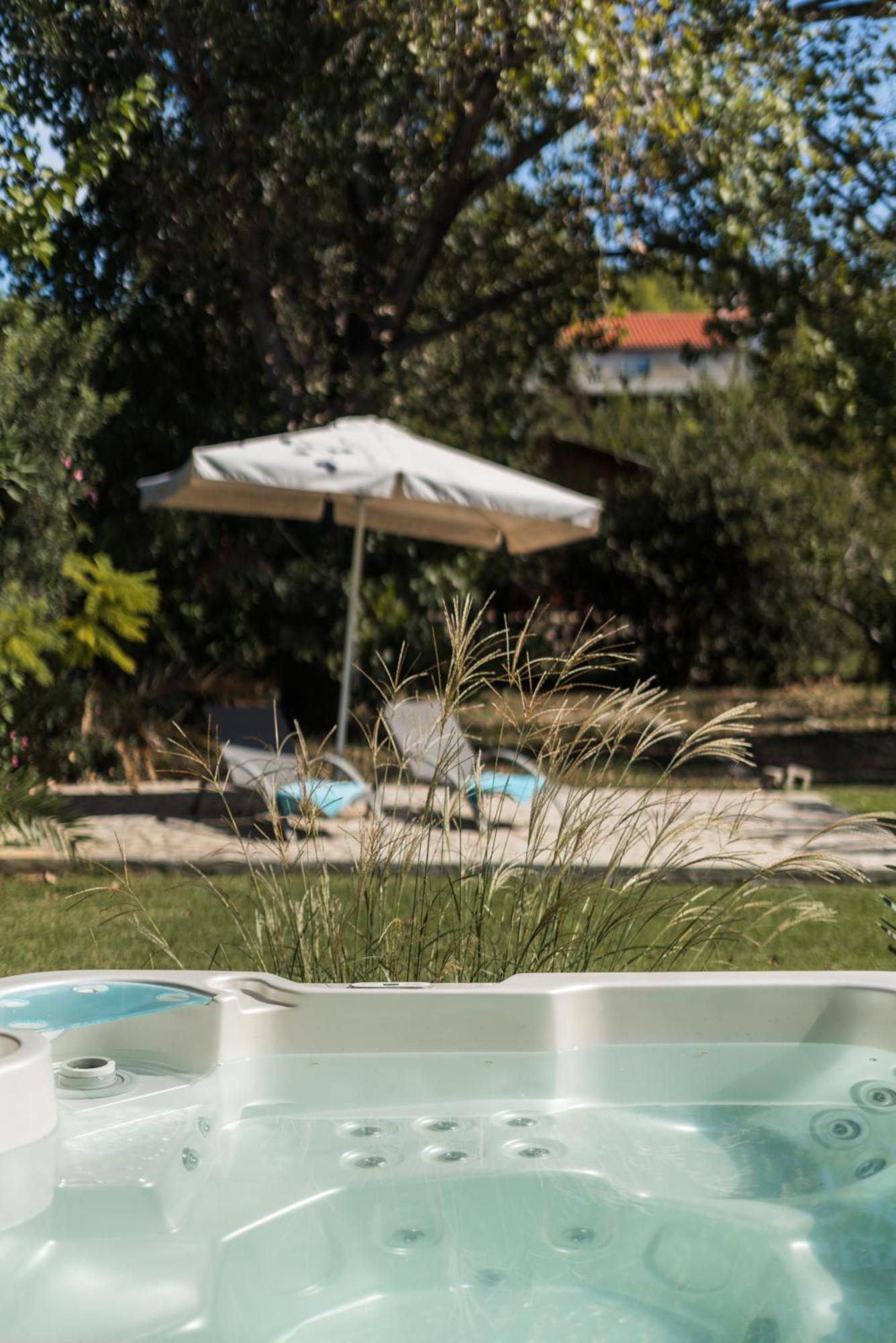 Klaritz Luxury Suites Lászi Kültér fotó