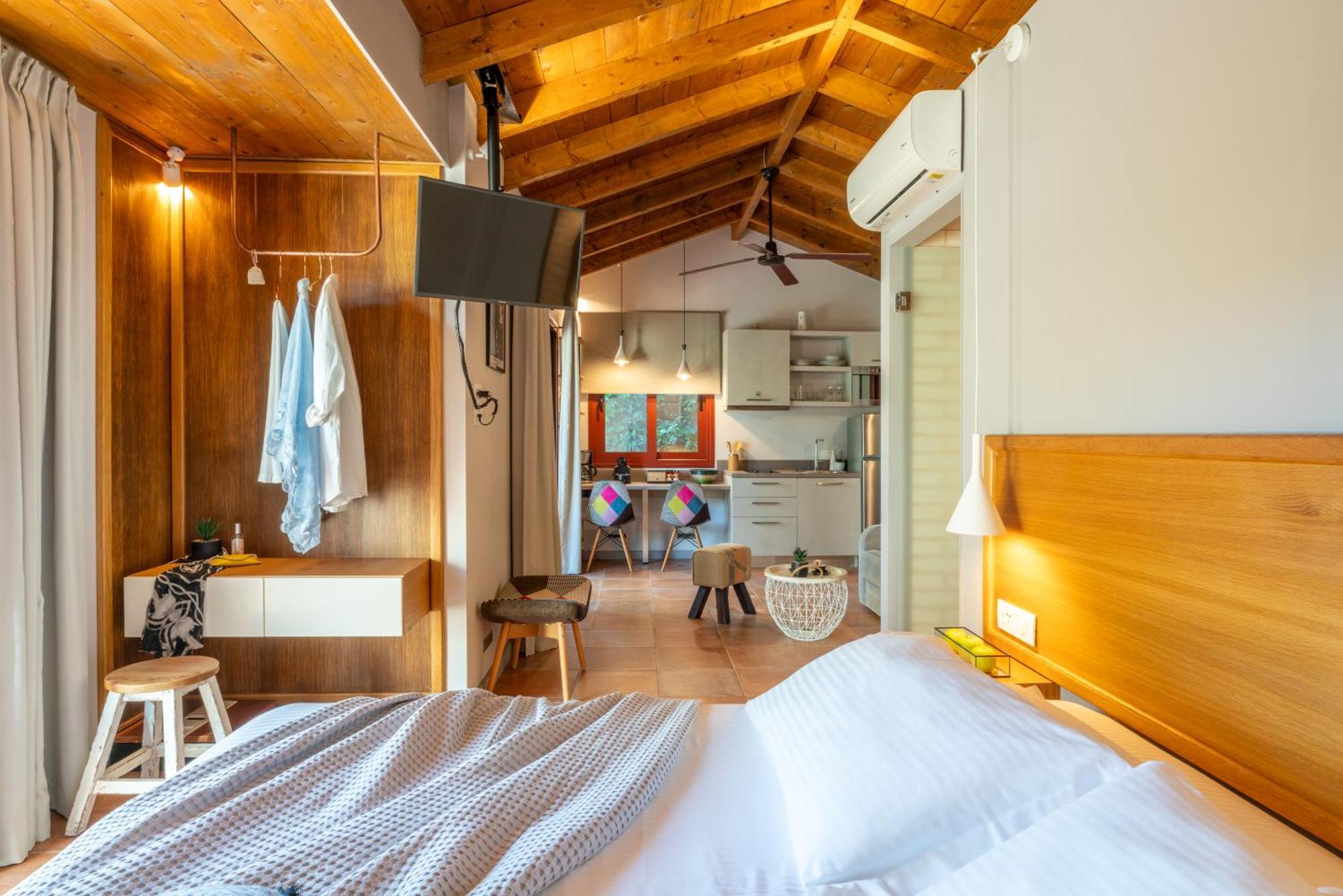 Klaritz Luxury Suites Lászi Kültér fotó